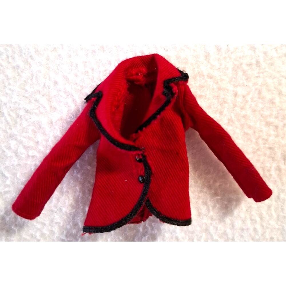 Monster High Frights Camera Action Clawdia Wolf Doll Replacement Red Blk Jacket